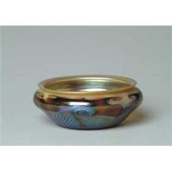 QUEZAL PULLED FEATHER BOWL