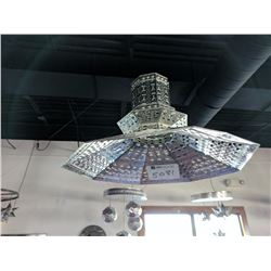 (1) Decorative metal light fixture