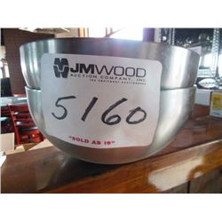 (2) stainless steel mixing bowls