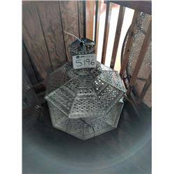 lot of metal tophat fixtures