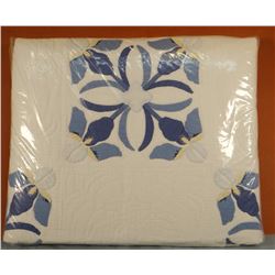 1930's vintage Iris quilt, hand applique, hand quilted, 76" x 92"
