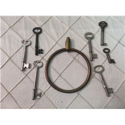 Vintage Keys and Key Ring