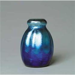 TIFFANY BLUE IRIDESCENT VASE