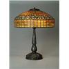 Image 1 : TIFFANY SWIRLING LEAF TABLE LAMP