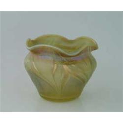 TREVAIS PULLED FEATHER VASE