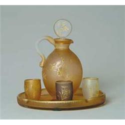 DAUM CAMEO LIQUOR SET