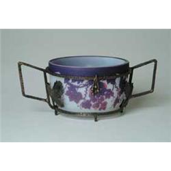 MULLER BOWL IN IRON FRAME