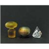 Image 1 : THREE ART GLASS ITEMS