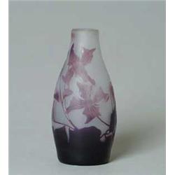 ST. LOUIS CAMEO VASE