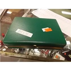 VINTAGE JEWELRY CASE