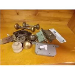 BOX VINTAGE HARDWARE - DOOR KNOBS , SKELETON LOCKS AND  MORE