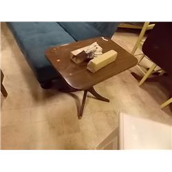 VINRAGE DUNCAN PHYPHE END TABLE