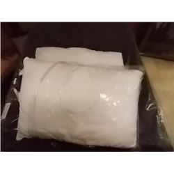 PILLOWS - STR - OUT OF PACKAGE - 2 TTL
