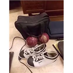 LAWN BOWLING BALLS AND SHOES