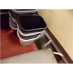 LOT OF 4 SMALL TO MEDIUM GARBAGE CANS