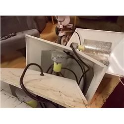 GROW LIGHT HOUSEING WITH HOOD REFLECTOR - 2' X 2'