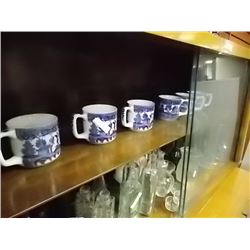 SHELF - ORIENTAL MUGS - DELF BLUE - (1 CIP)AS-IS
