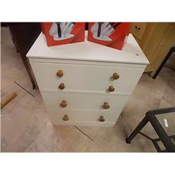 RETRO DRESSER - 3 DRAWER