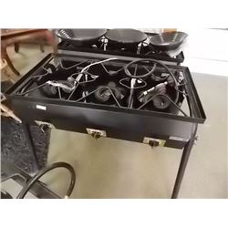 AUTO IGNITION 3 BURNER PROPANE COOKER - 31" X 29" TALL
