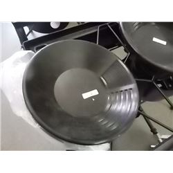 NEW GOLD PAN - ESTWING - BLACK PLASTIC - SMALL