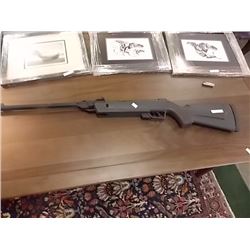 CAMO BREAK BARREL PELLET RIFLE - HARD PLASTIC STOCK & SIGHT - MADE IN SPAIN