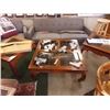 Image 1 : MAHOGANY & GLASS COFFEE TABLE SET - 3PC