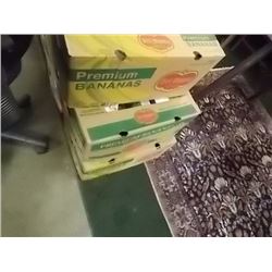 LARGE BANANA BOX OF ASSORTED FOOD ITEMS