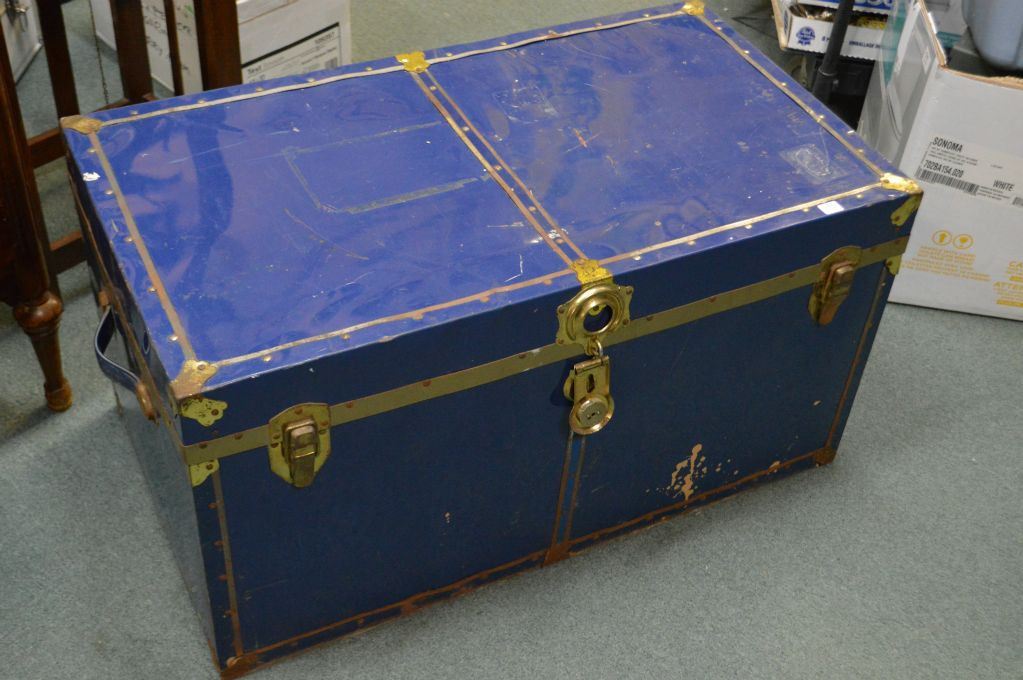 Vintage blue metal steamer trunk with tray