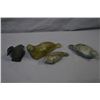 Image 1 : Four small carved soapstones including two birds and two seals, some with signatures and both birds 