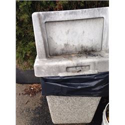 outdoor Trash Recepticle