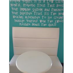 White End Single Booth