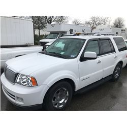 2006 LINCOLN NAVIGATOR, 4 DOOR SUV, WHITE, VIN # 5LMFU28516LJ30069