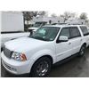 Image 1 : 2006 LINCOLN NAVIGATOR, 4 DOOR SUV, WHITE, VIN # 5LMFU28516LJ30069