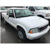 Image 2 : 2003 GMC SONOMA SLS, 2 DR PU, WHITE, VIN # 1GTDT19X738109849