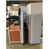 Image 2 : COLLAPSIBLE MOBILE CORNER DESK WITH LIGHT