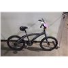 Image 2 : 2 BIKES: GREY KIDS BMX & GREY SUPERCYCLE BMX