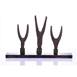 Baule Catapults Ivory Coast OR Slingshots. Le