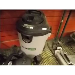 SHOP VAC - 5 GAL - HAUSMANN