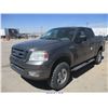 Image 2 : 2004 - FORD F150 // SCRAP DEALER ONLY