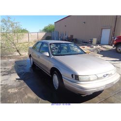 1995 - FORD TAURUS
