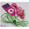 Image 1 : PINK 4 GB APPLE IPOD W/CHARGER & EARBUDS