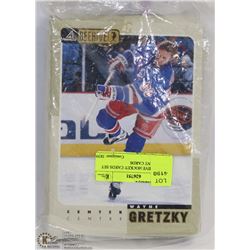262) BEEHIVE HOCKEY CARDS SET OF 75 GIANT CARDS