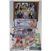 Image 1 : BOX OF MISC HOCKEY INCL FIGURES, OVERSIZED CARDS