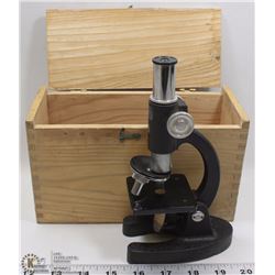 VINTAGE COC MICROSCOPE IN ORIGINAL BOX