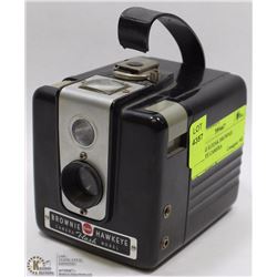 VINTAGE KODAK BROWNIE HAWKEYE CAMERA