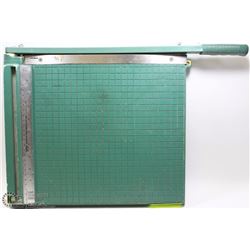 DESKTOP PAPER CUTTER