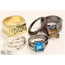 LOT OF 4 FASHION RINGS