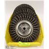 Image 1 : BOX OF ASSORTED WIRE WHEELS