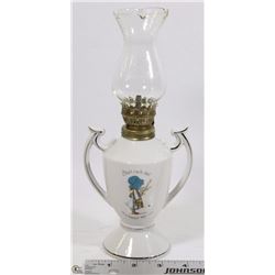 VINTAGE OIL LAMP WITH SHADE