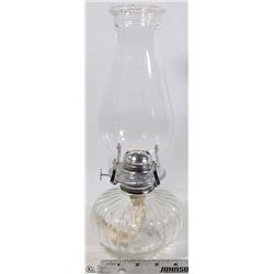 VINTAGE OIL LAMP WITH SHADE